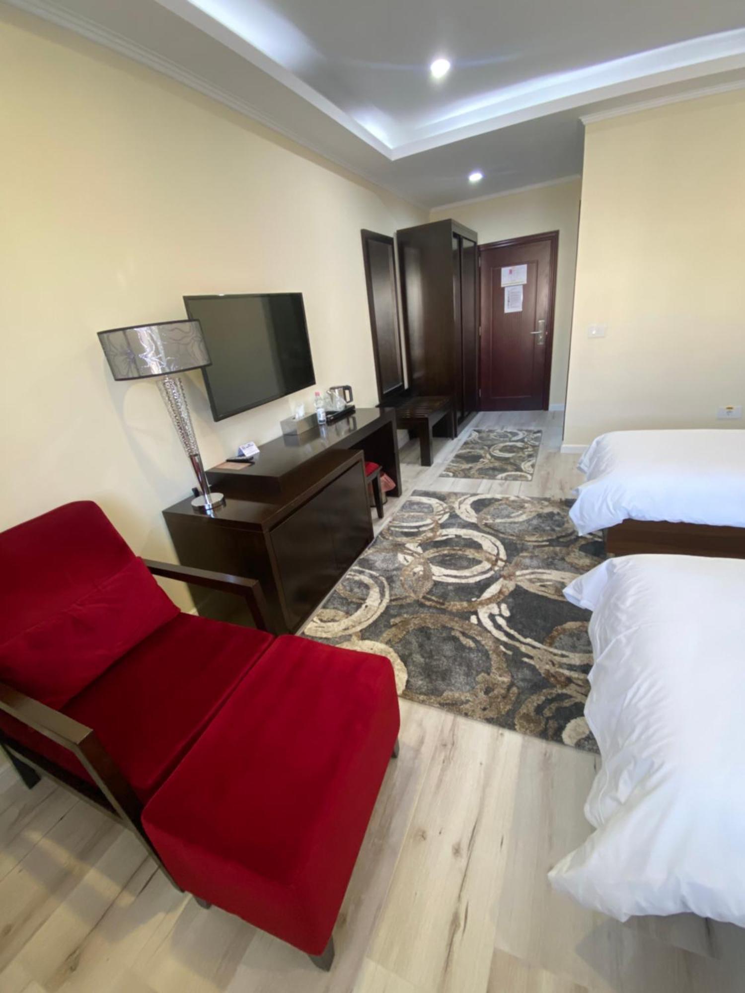 Hotel Terra Iasi Valea Lupului  Екстер'єр фото