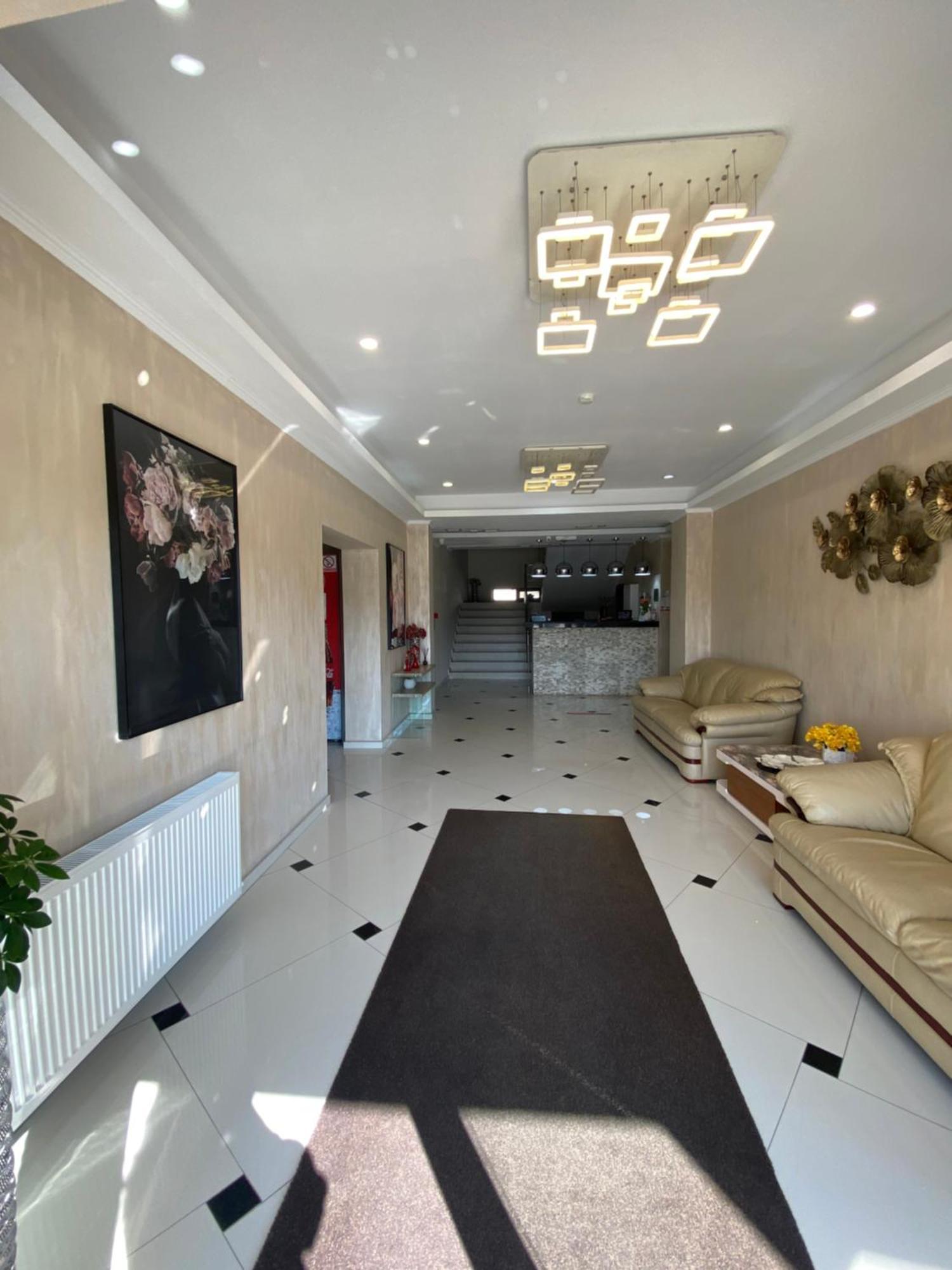 Hotel Terra Iasi Valea Lupului  Екстер'єр фото