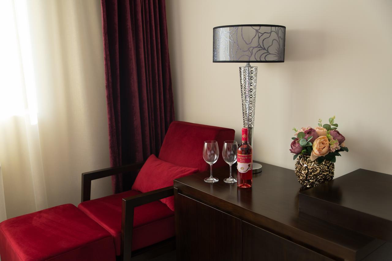 Hotel Terra Iasi Valea Lupului  Екстер'єр фото